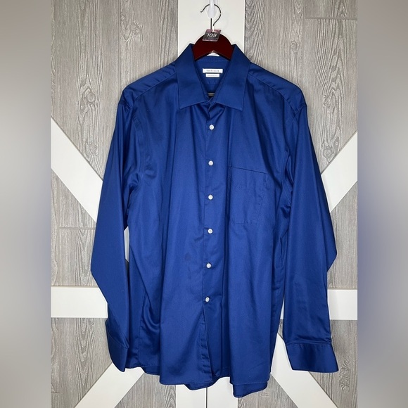 Van Heusen Other - 109. Van Heusen Regular Fit Lux Sateen Button Down Dress Shirt 18 neck